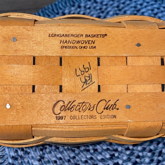 Longaberger Basket with Navy and Natural Accents - Picture 2 of 3